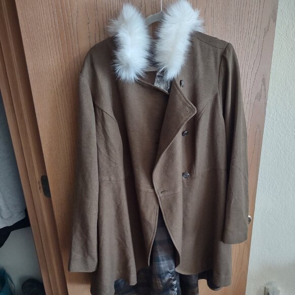 Torrid Outlander Fur Coat - Picture 1 of 7